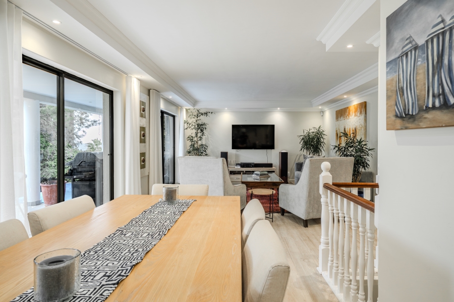 3 Bedroom Property for Sale in Camps Bay Western Cape